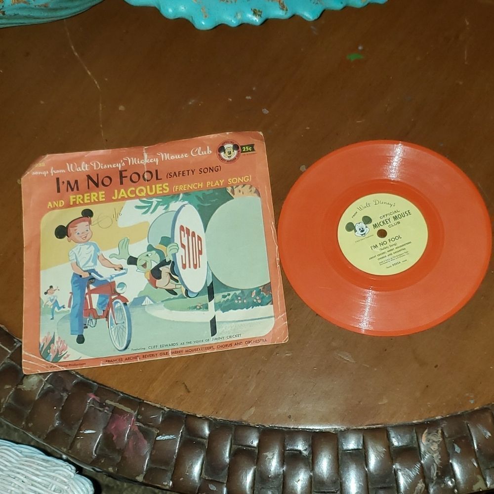 Vintage Walt Disney I'm No Fool and Frere Jacques Vinyl Orange D232A